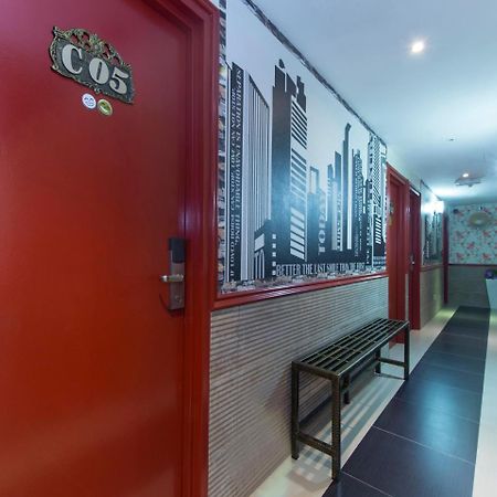 Oyo 604 Hotel Est Equine Park Seri Kembangan Zewnętrze zdjęcie