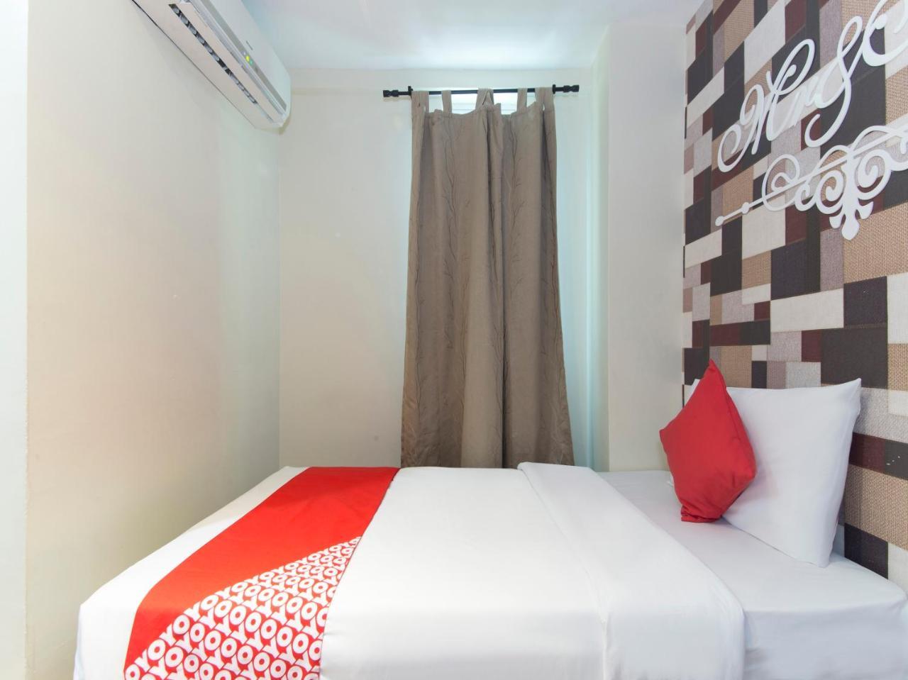 Oyo 604 Hotel Est Equine Park Seri Kembangan Zewnętrze zdjęcie