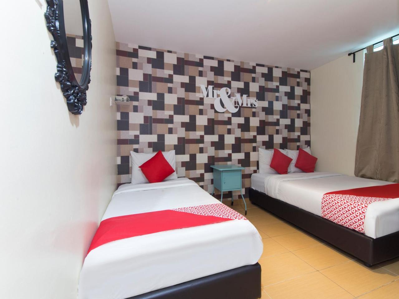 Oyo 604 Hotel Est Equine Park Seri Kembangan Zewnętrze zdjęcie
